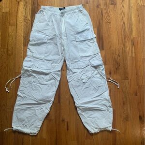Aeropostale white parachute cargo pants size S